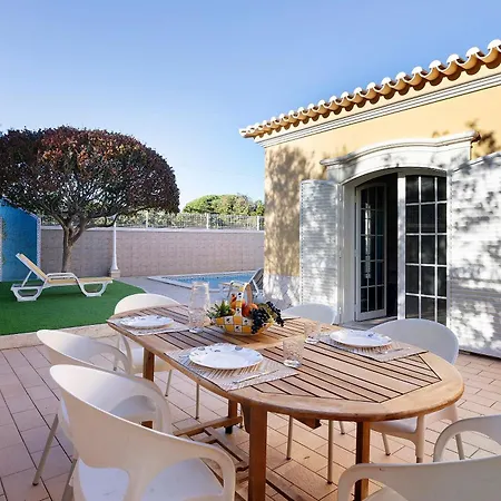 Casa Da Varzea אלבופיירה